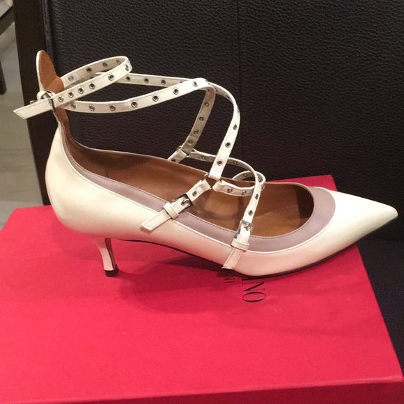 Valentino Garavani Shoes - Valentino Garavani shoes 37.5 with box, EUC